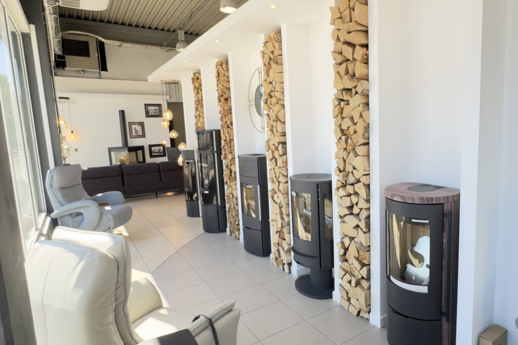La gamme de poêles à bois disponible chez Poêle & Ambiance à Valence
