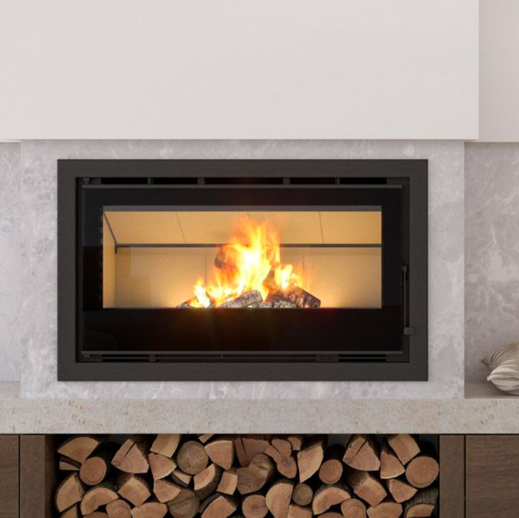 Insert et foyer à bois Chama Crystal 98 Vermiculite chez Poêle & Ambiance sur Valence (Drôme Ardèche)