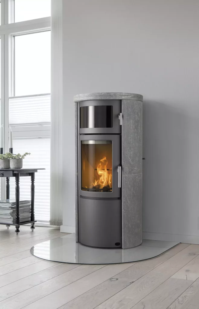 Poêle à bois Heta Scan-Line 520B chez Poêle & Ambiance sur Valence (Drôme Ardèche)