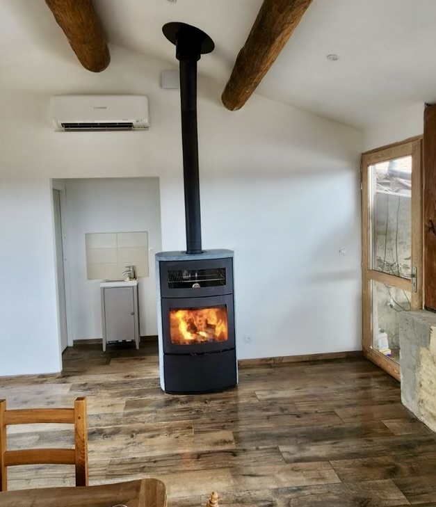 poele-a-bois-scandinave-Heta-Scan-1000B-four-saint-peray-ardeche